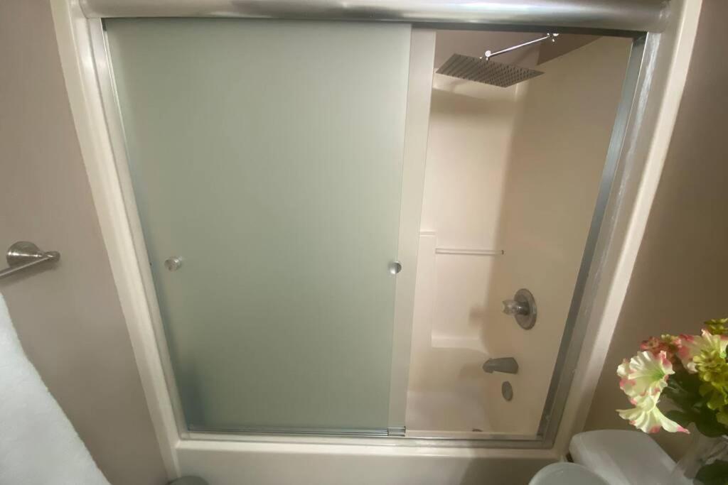 Smart Entire Loft, 3 Bedroom 2 Bath, With 3 Tv Columbia Esterno foto